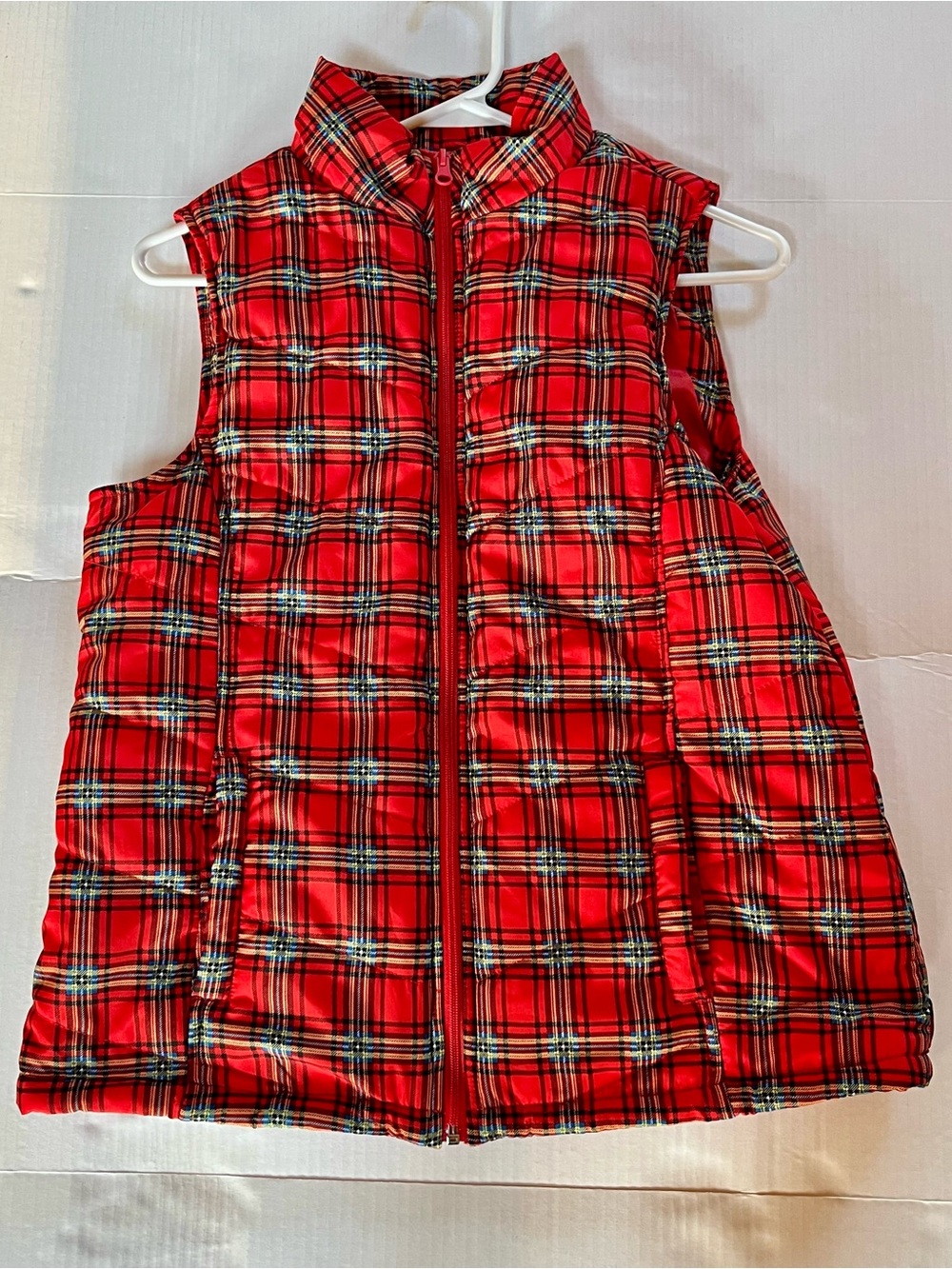 Laura Scott Red Plaid Puffer Vest Womens Small S/C Tartan Holiday Zip Up Sears